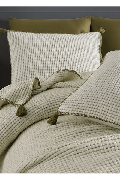 Dantela Drina Khaki Double Tufted Bed Set