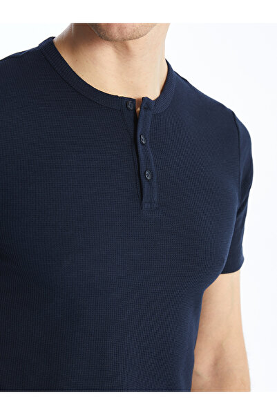 LC Waikiki Férfi nyakú, rövid ujjú póló