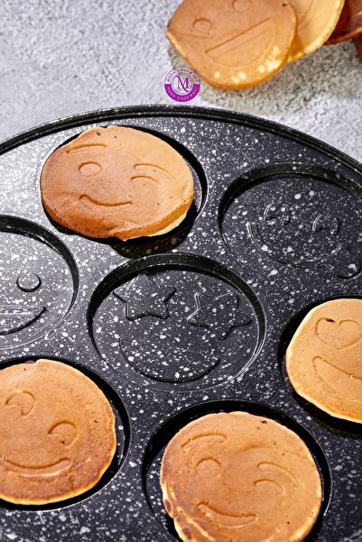 Mona Cookware 28 Cm Granite Cast Emoji Pancakes Pan - Black