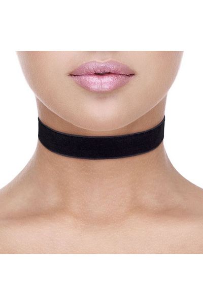 Pinky Lady Jennie velvet choker necklace