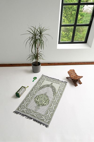 BH Hajj Umrah Gift Prayer Rug 15 Pieces| Hajj and Umrah Gift Prayer Rug| Tapestry Prayer Rug