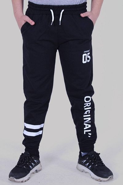 PANİO KİDS 05 Pantaloni de sport negri cu buzunare duble pentru băiat cu imprimeu original