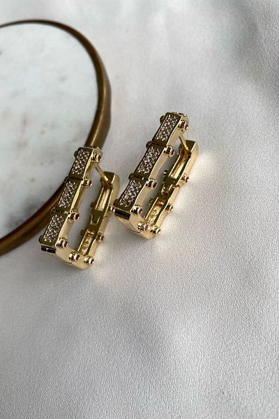 gaila design Serenay Leyla - Rectangular Stone Detailed Earrings