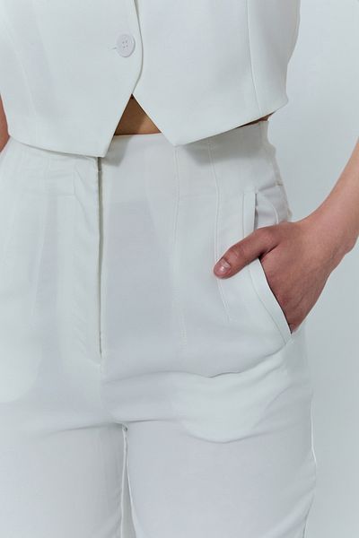 Quzu Trousers - Collet Detailed