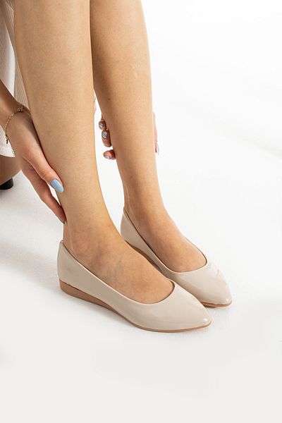 HKM shoes Sezon nou - Balerina de damă din piele lăcuită, ușoare și strălucitoare, cu toc scurt