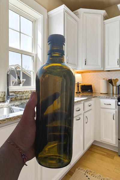 EA HOME 1 Lt Antique Green Flask - Glass Water Bottle with Plastic Lid