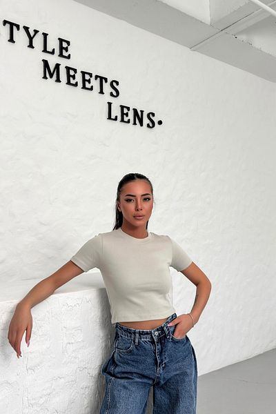SHAWY Gray Crew Neck Crop Blouse - 100% Cotton Women