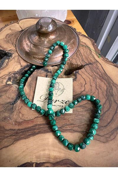parze doğaltaş Custom Cube Cut Malahit String Necklace