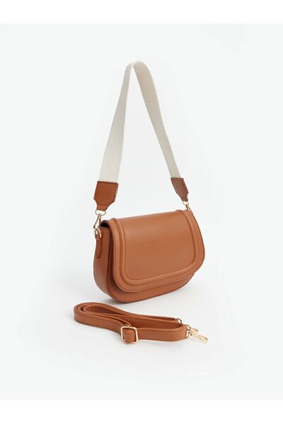 LC Waikiki LCW ACCESSORIES حقيبة كتف نسائية ذات مظهر جلدي مع حزام