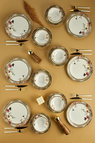 Babion Dynasty Antique Model 18 Piece Dining Set for 6 People, Set