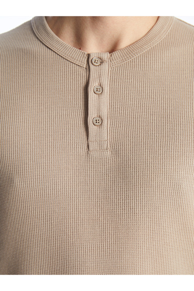 LC Waikiki Ανδρικό T-shirt με λαιμόκοψη με κοντό μανίκι