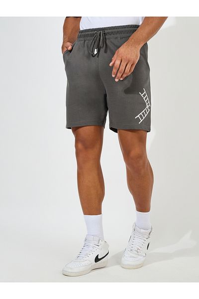 Styli Ladder Placement Print Regular Fit Shorts