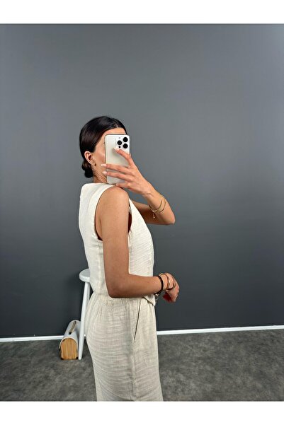 Le Savu White Embroidered Muslin Vest - SHILSEE Women