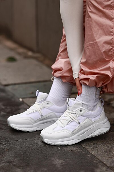 SOLAZER Kadın Beyaz Detaylı Bağcık Sneaker Günlük Spor Ayakkabı 024