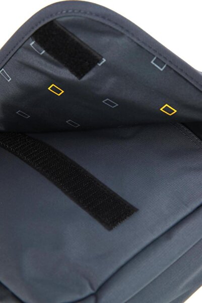 NATIONAL GEOGRAPHIC N18385 Model Gray Cross Shoulder Strap Bag