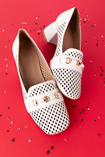 Gondol Kadın Hakiki Deri Lazer Delikli Topuklu Ayakkabı Ast.7480