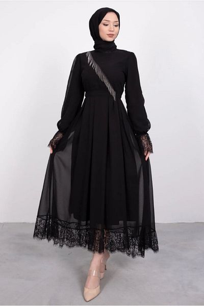 reçko Asymmetrical Hijab Evening Dress with Lace Detail