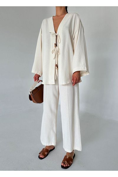 Laluvia Kimono- und Leinenset – Natürliches Perlendetail