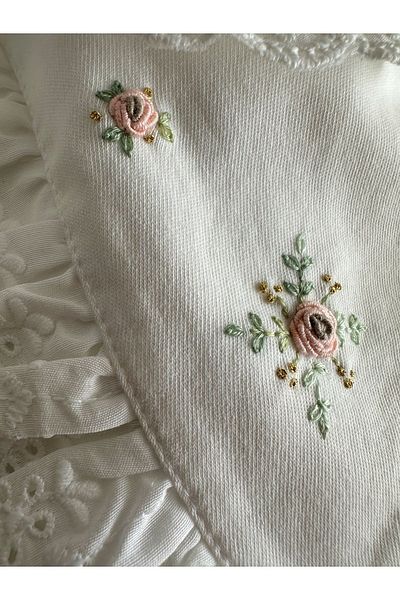Mama Miel Baby Scalloped V-Neck Detailed Hand Embroidered Newborn Jumpsuit and Hat with Roses