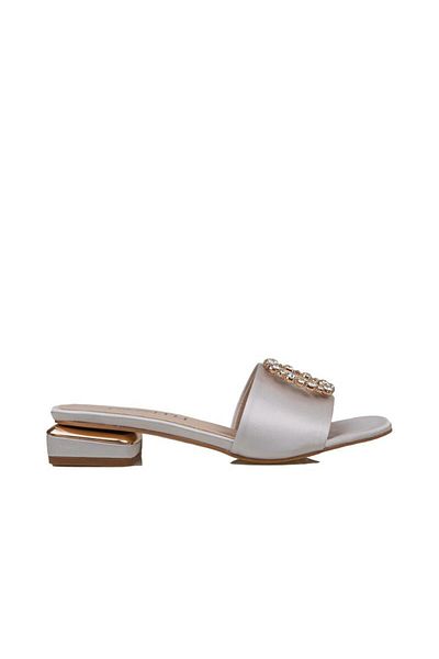 Trend Adımlar Women's Silver Satin Stone Embroidered Classic Slippers