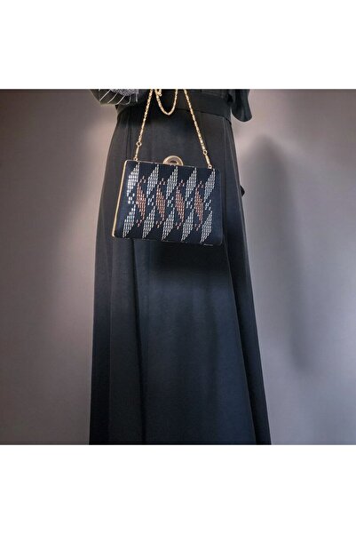 Telli Art Göz Alıcı Tel Kırma Çanta ile Tarzınızı Konuşturun