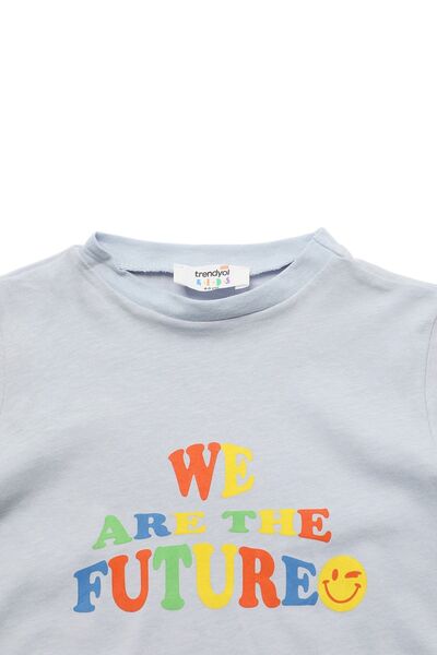 TRENDYOLKIDS Boy's Blue Knitted T-Shirt - Crew Neck, Slogan Pattern TKDSS24TS00044