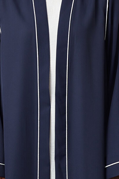 Trendyol Modest Tkaná čepice v námořnické modré - Ferace & Abaya s detailem potrubí TCTSS24KF00042