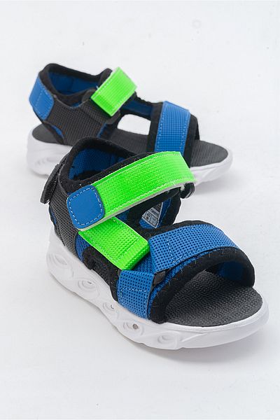 mnpc Junge - Anatomische leichte schwarze beleuchtete Sportsandalen