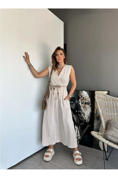 EGZOTİK ASORTİK Εξωτικό αμάνικο φόρεμα με λεπτές ρίγες