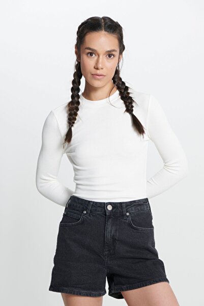 Lee Slim Fit Dar Kesim Bisiklet Yaka Uzun Kollu Beyaz Tişört