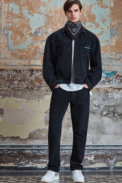 Lee Stba Black Bandana with Text Print Detail