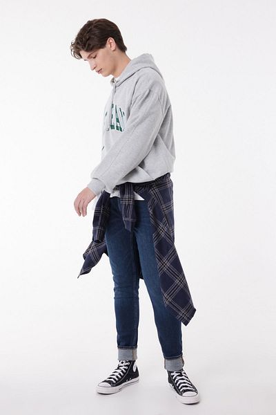 Lee Locker sitzendes, bequem geschnittenes Kapuzen-Sweatshirt mit Wickeldesign