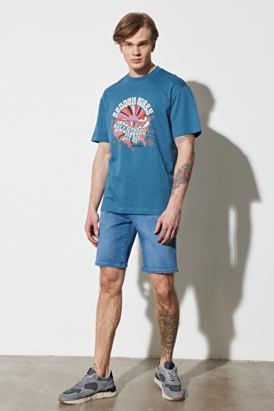 WRANGLER Regular Fit Normal Kesim Normal Bel Açık Mavi Esnek Jean Kot Şort