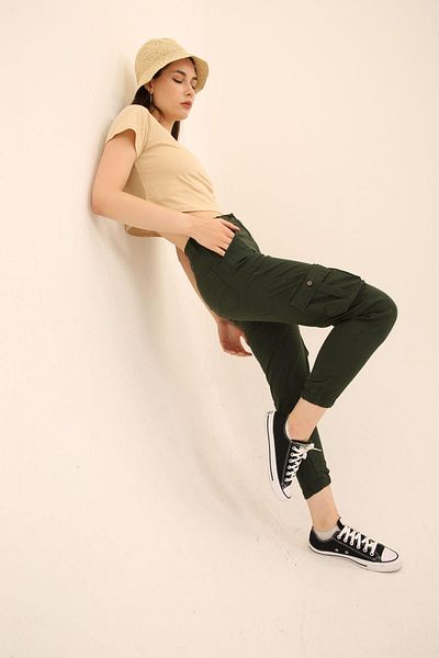 Domoda Dark Green Jogger Comfortable Fit Elastic Legs Cargo Pocket Gabardine Women's Trousers