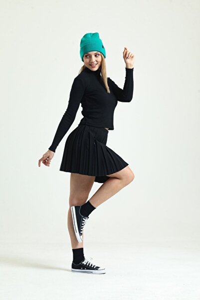 Domoda Černá žebrovaná košilka s dlouhým rukávem, pletená halenka