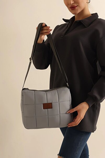 Rosmod Women's Gray Quilted Comfortable Shoulder Bag