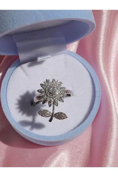 Reorah Collection Moon Flower Zircon Cubic Zirconia Spinning Ring