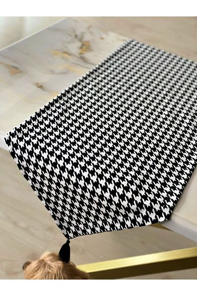 Else Home Collection Goose Foot Pattern Runner