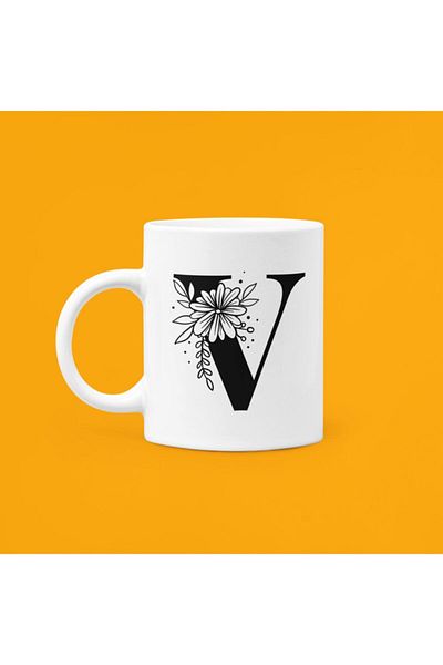 UUR STORE Letter V Printed Mug