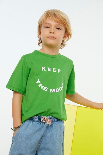 TRENDYOLKIDS Green Boy Slogan Patterned Crew Neck Short Sleeve Knitted T-Shirt Tkdss24Ts00044