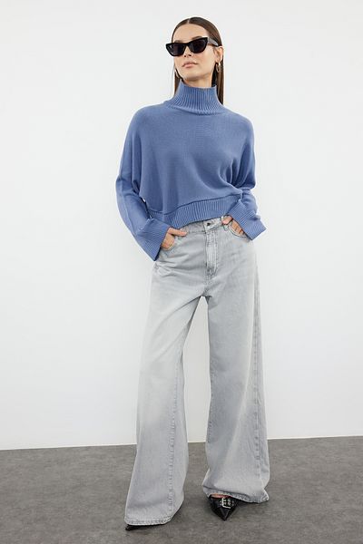 Trendyol Collection Ciemnoniebieski sweter Super Crop Basic z dzianiny TWOAW21KZ0163