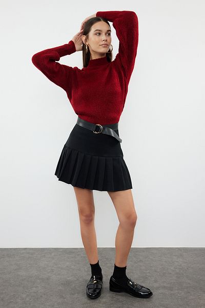 Trendyol Collection Weich strukturierter weinroter Strickpullover – Ärmeldetail, TWOAW21KZ0204