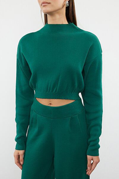 Trendyol Collection Zestaw spodni jogger i dzianiny w kolorze szmaragdowej zieleni - TWOAW24AU00007