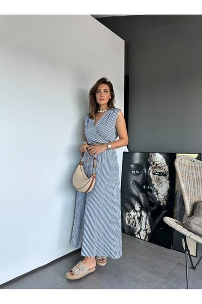 EGZOTİK ASORTİK Εξωτικό αμάνικο φόρεμα με λεπτές ρίγες