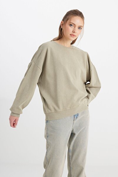 WRANGLER Relaxed Fit Geniş Kesim Bisiklet Yaka %100 Pamuk Kadın Haki Sweatshirt