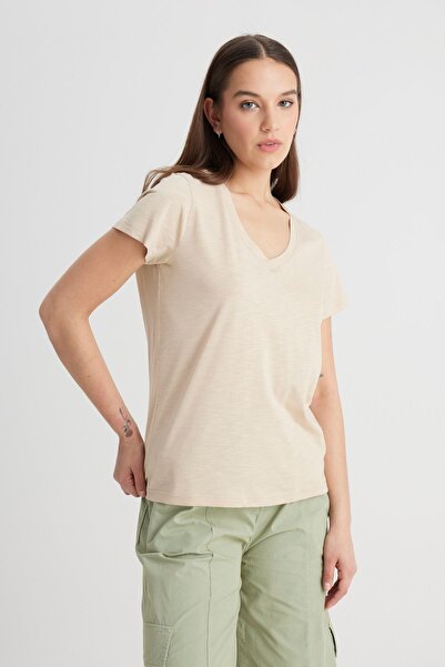 Lee Regular Fit Normal Kesim V Yaka Bej Tişört