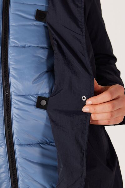 WRANGLER All Terrain Gear Regular Fit Hooded Dual-Use Dark Blue Raincoat Jacket