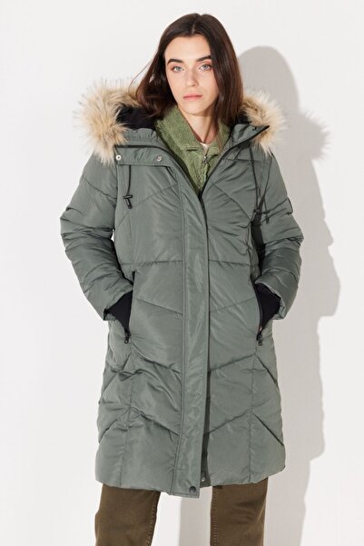 Lee Regular Fit Normal Kesim Kapüşonlu Uzun Haki Şişme Mont