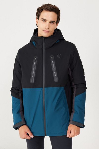 WRANGLER All Terrain Gear Regular Fit Regular Cut Hooded Black Coat