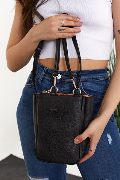 Dita Siyah Renk Çift Fermuarlı Kapaklı Çanta